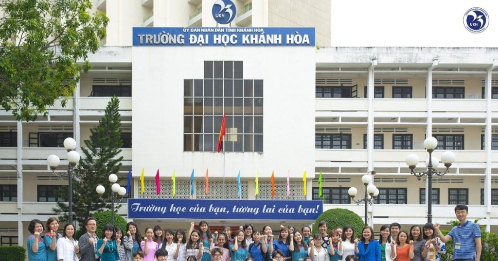 anh bia he thong truong hoc khanh hoa